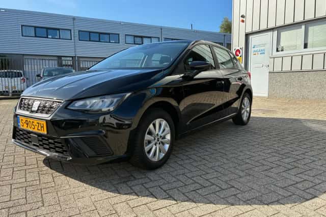 SEAT Ibiza (2023) thumbnail 1