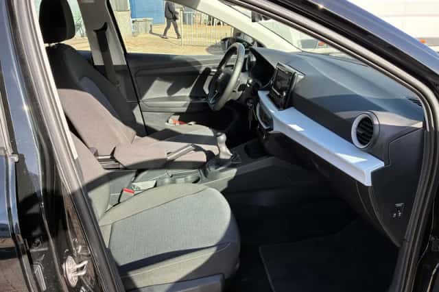 SEAT Ibiza (2023) thumbnail 5