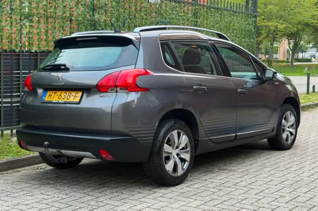 Peugeot 2008 (2016) thumbnail 4