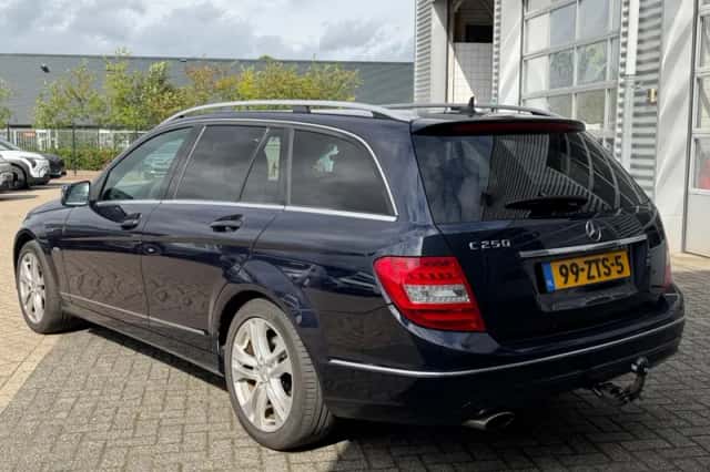 Mercedes-Benz C-Klasse (2012) thumbnail 2
