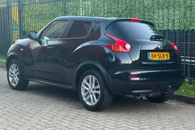 Nissan Juke (2011) thumbnail 3