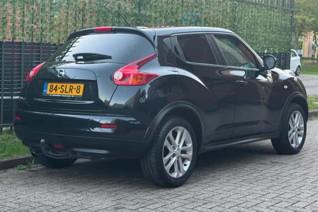 Nissan Juke (2011) thumbnail 4