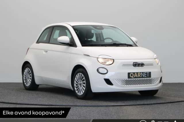 Fiat 500e (2023) thumbnail 1