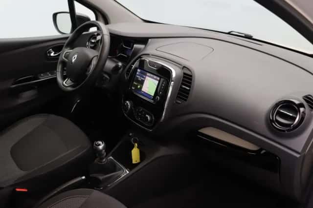Renault Captur (2017) thumbnail 5
