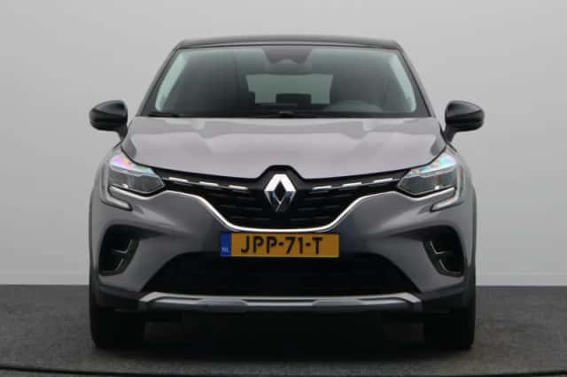 Renault Captur (2024) thumbnail 6