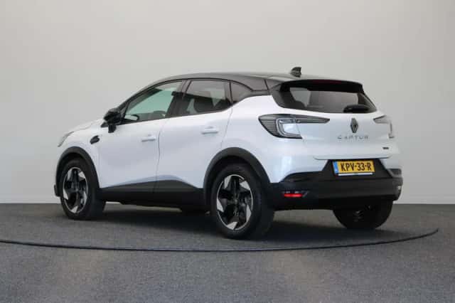 Renault Captur (2025) thumbnail 2