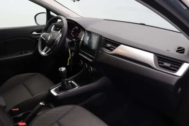 Renault Captur (2023) thumbnail 5