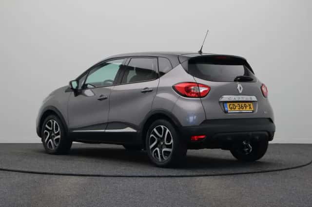 Renault Captur (2015) thumbnail 2