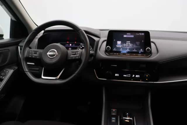 Nissan Qashqai (2023) thumbnail 4