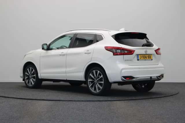 Nissan Qashqai (2019) thumbnail 2