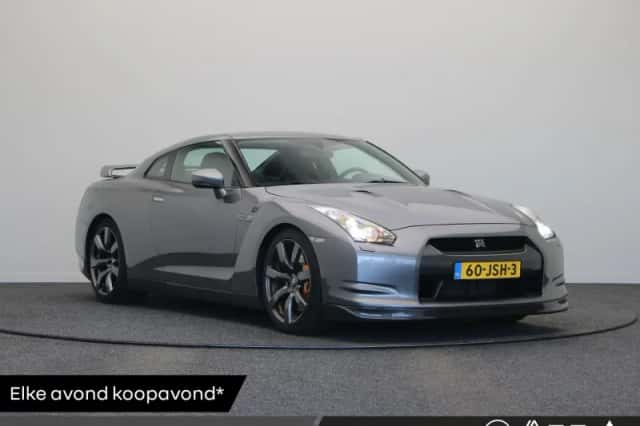 Nissan GT-R (2009) thumbnail 1