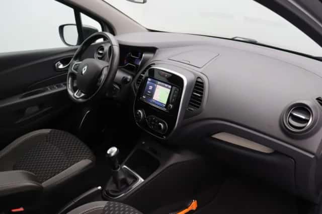 Renault Captur (2018) thumbnail 5