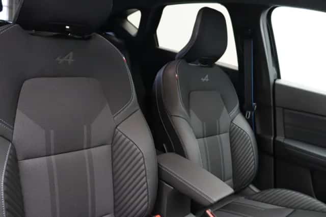 Renault Captur (2026) thumbnail 4
