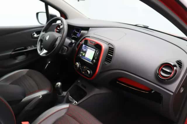 Renault Captur (2014) thumbnail 5