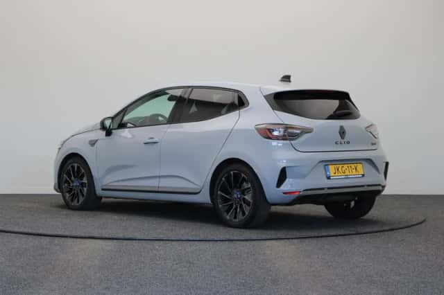 Renault Clio (2025) thumbnail 2