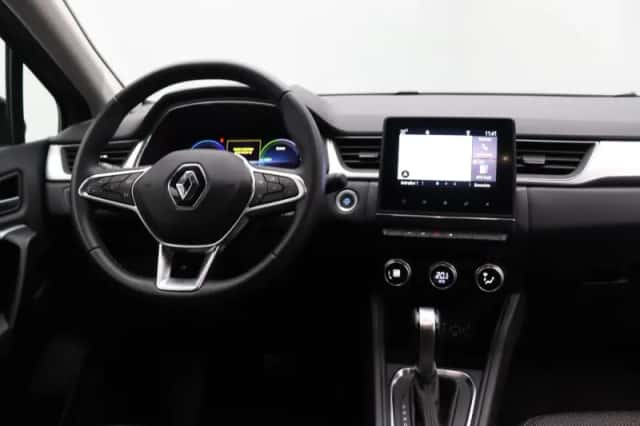 Renault Captur (2022) thumbnail 6