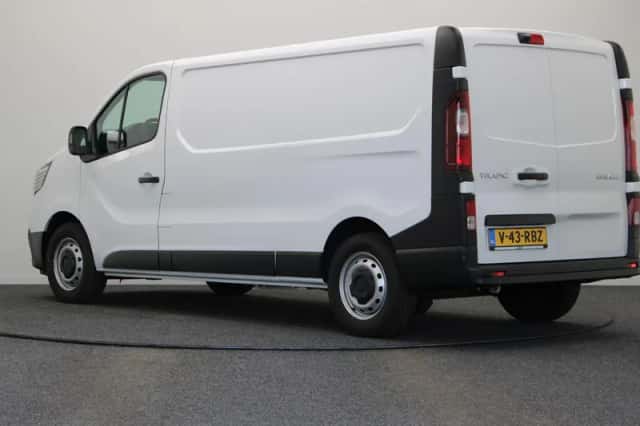 Renault Trafic (2024) thumbnail 2
