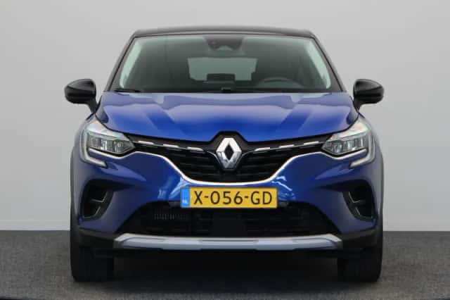 Renault Captur (2023) thumbnail 6