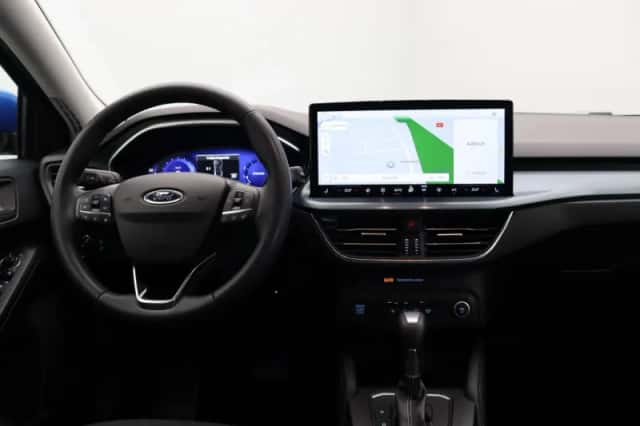 Ford Focus (2023) thumbnail 4