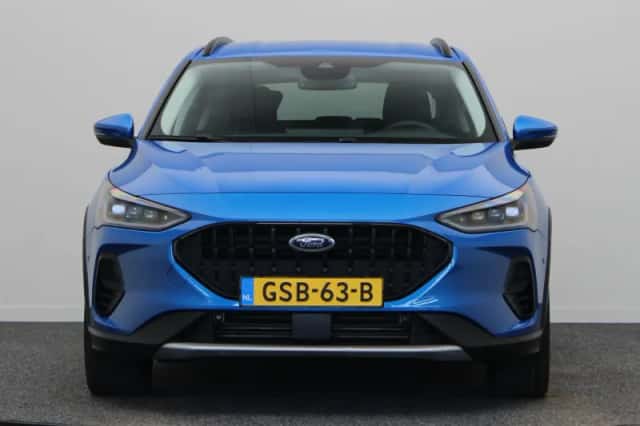 Ford Focus (2023) thumbnail 6