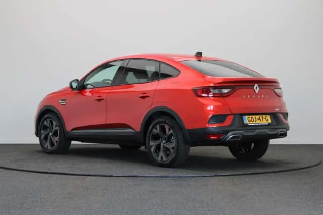 Renault Arkana (2022) thumbnail 2