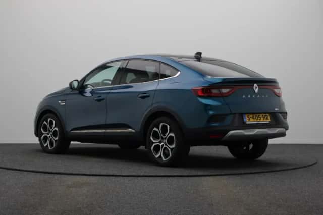 Renault Arkana (2021) thumbnail 2