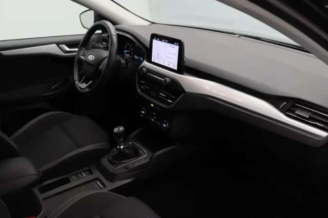 Ford Focus (2019) thumbnail 5