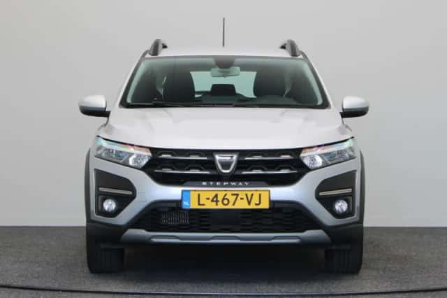 Dacia Sandero Stepway (2021) thumbnail 6