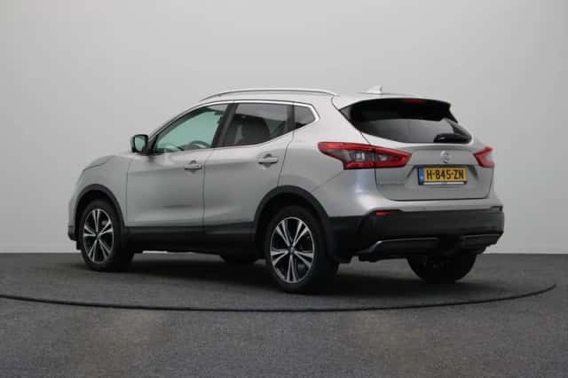 Nissan Qashqai (2019) thumbnail 2