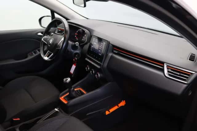 Renault Clio (2020) thumbnail 5