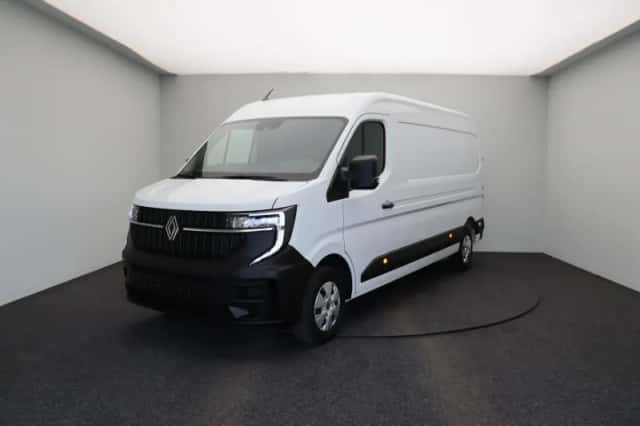 Renault Master (2024) thumbnail 2