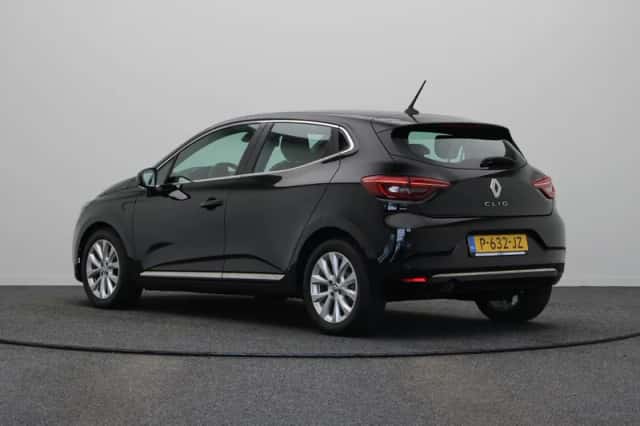 Renault Clio (2022) thumbnail 2