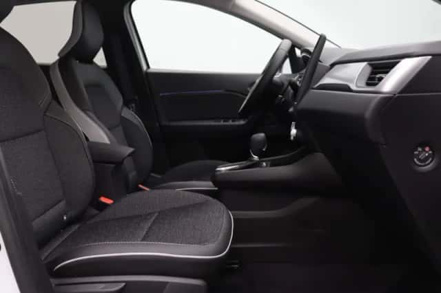 Renault Captur (2024) thumbnail 5