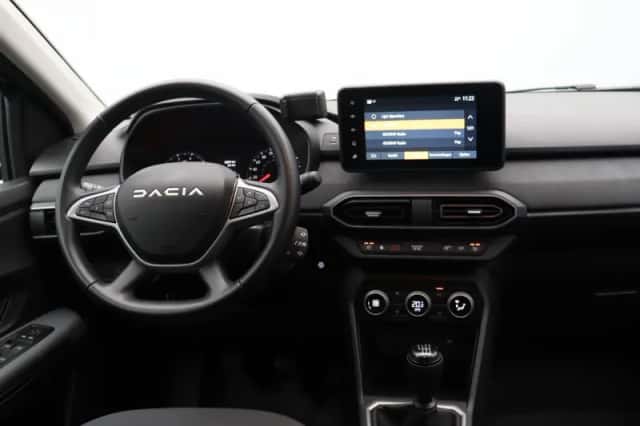 Dacia Jogger (2025) thumbnail 5