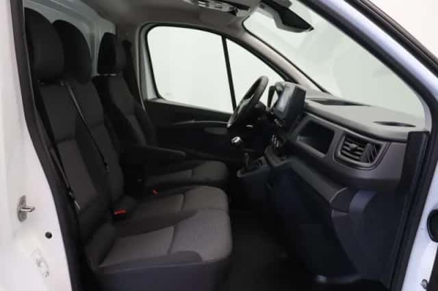 Renault Trafic (2024) thumbnail 4