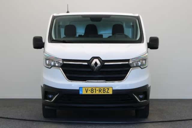 Renault Trafic (2024) thumbnail 6