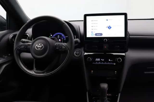 Toyota Yaris Cross (2026) thumbnail 3