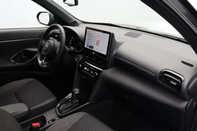 Toyota Yaris Cross (2025) thumbnail 6