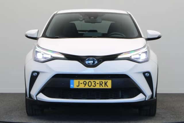 Toyota C-HR (2020) thumbnail 5