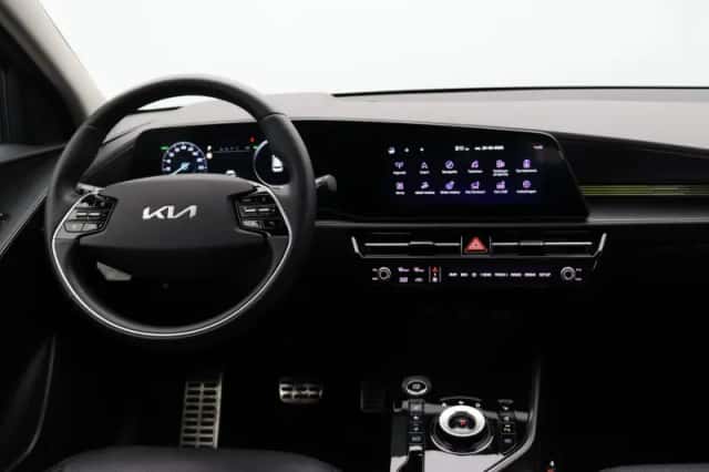 Kia Niro (2023) thumbnail 3