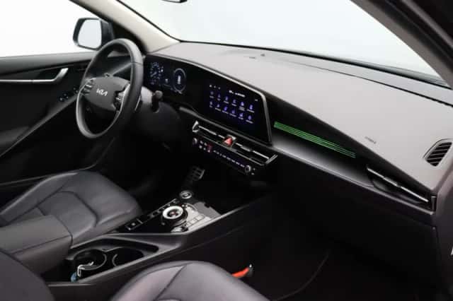 Kia Niro (2023) thumbnail 4