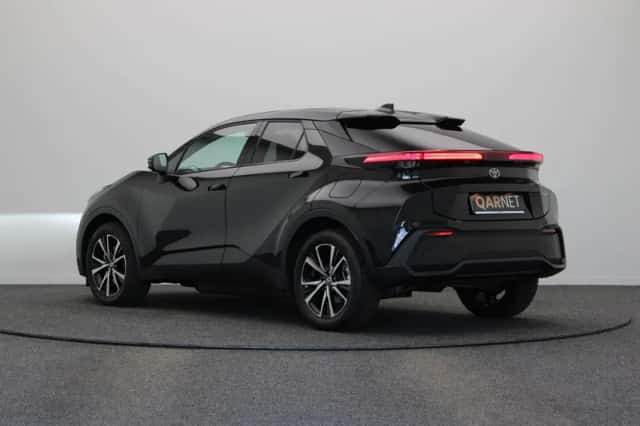 Toyota C-HR (2026) thumbnail 2