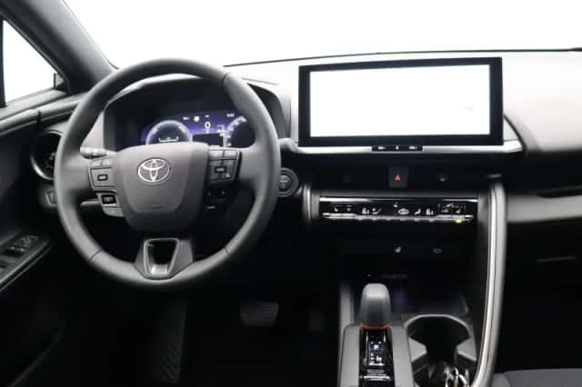 Toyota C-HR (2026) thumbnail 4