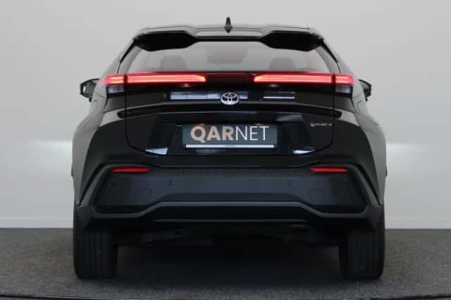 Toyota C-HR (2026) thumbnail 6