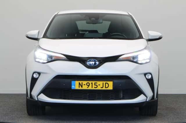 Toyota C-HR (2021) thumbnail 5