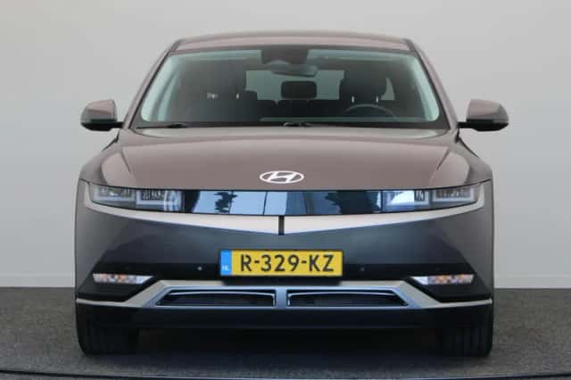 Hyundai Ioniq 5 (2022) thumbnail 5