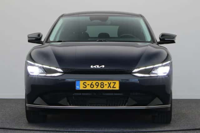 Kia EV6 (2023) thumbnail 6