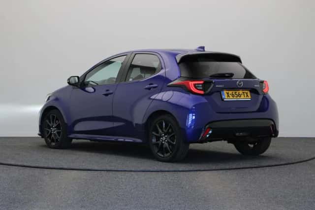 Mazda 2 Hybrid (2024) thumbnail 2