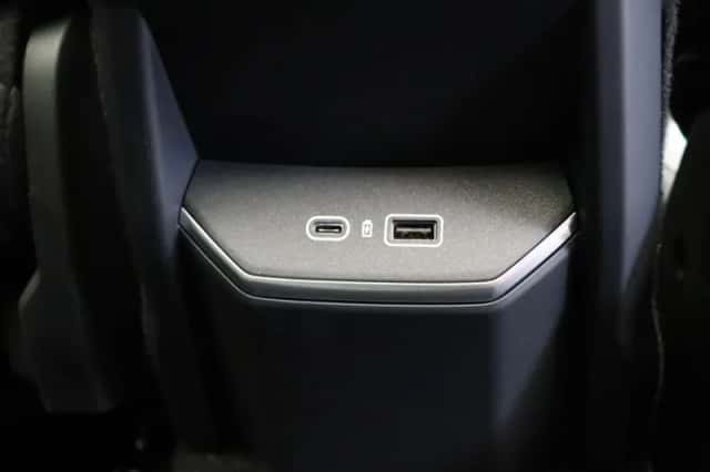 Lynk & Co 01 (2024) thumbnail 4