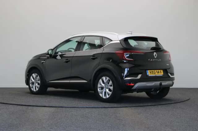 Renault Captur (2020) thumbnail 2